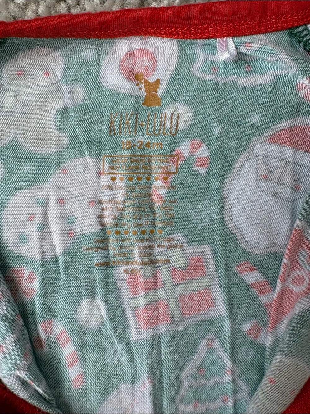Kiki + Lulu cozy holiday